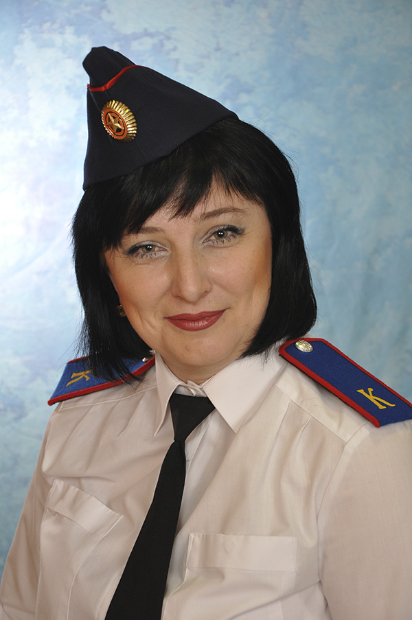 Плохотникова Ирина Владимировна.