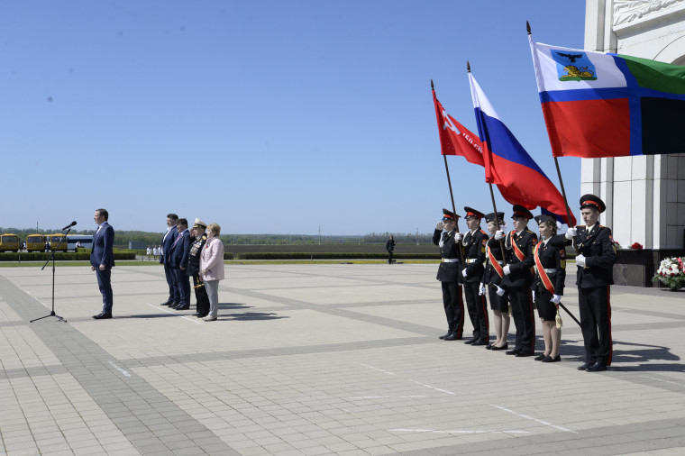 Парад военно-патриотических клубов, юнармейских отрядов и кадетских классов Белгородской области.